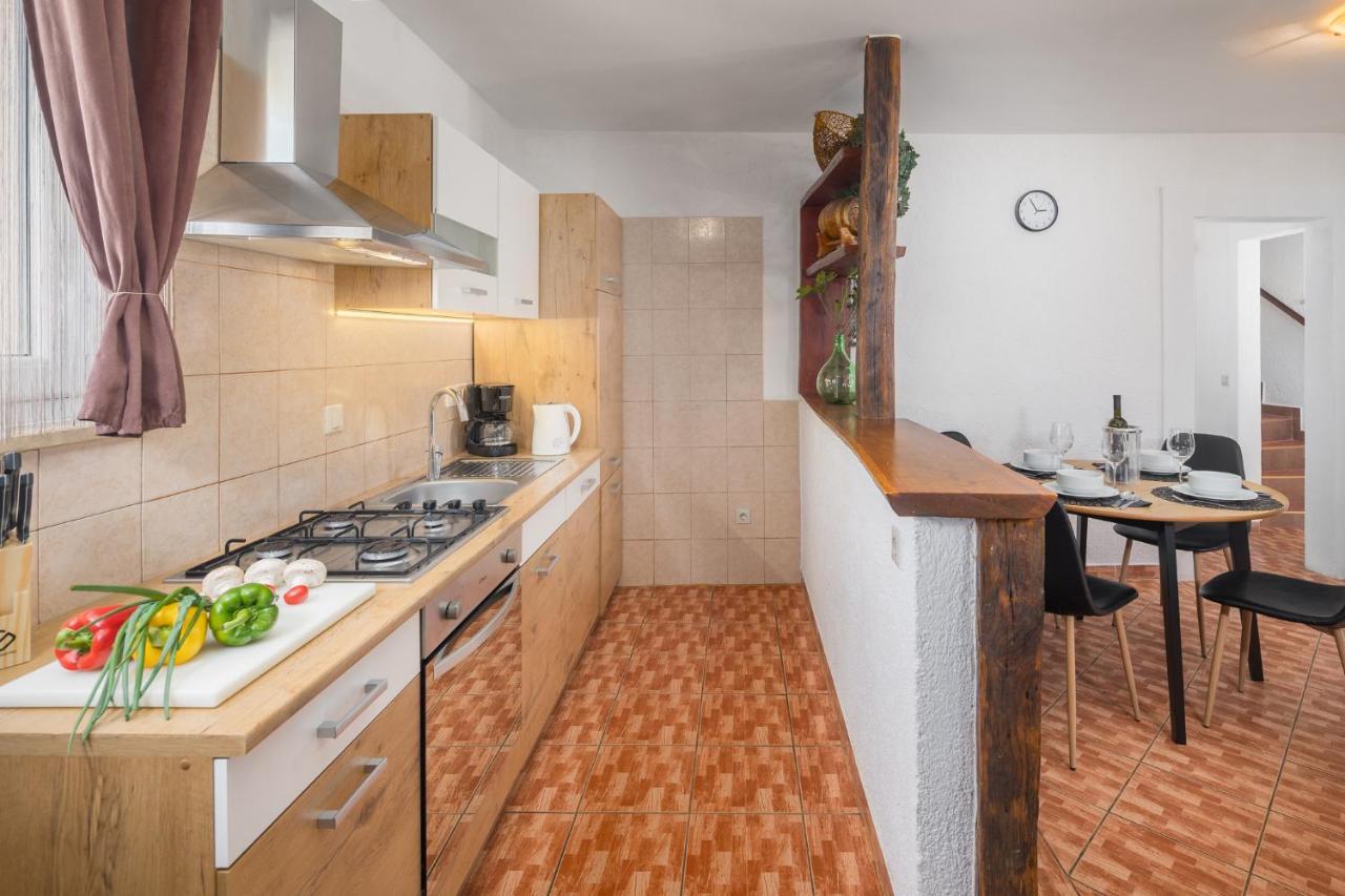 Casa Viktoria With Private Garden And Bbq Villa Kosinozici Buitenkant foto